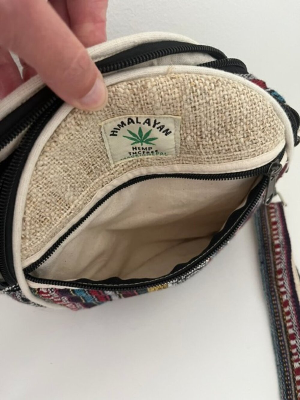 New! Himalayan Hemp Boho Round Crossbody Bag - Picture 4 of 6